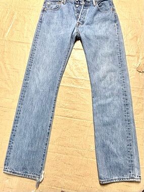 Levis 501 Button Fly Red Tag Denim Jeans Distress 30x32 READ